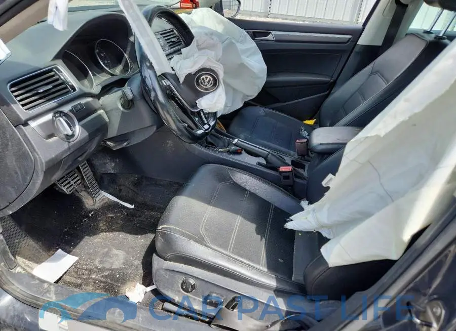 1VWDT7A38HC026086# 7