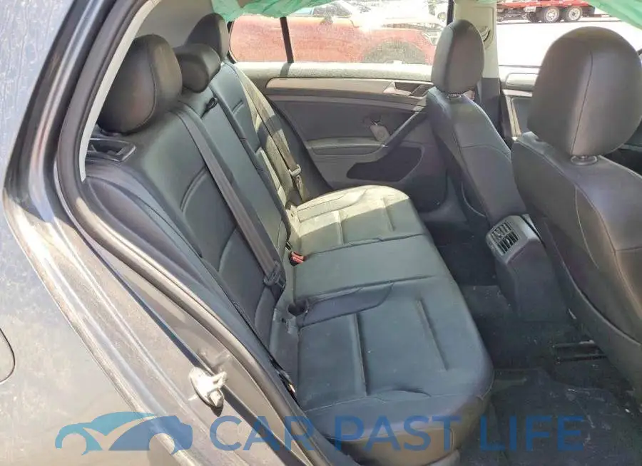 3VW217AU0HM052573# 10