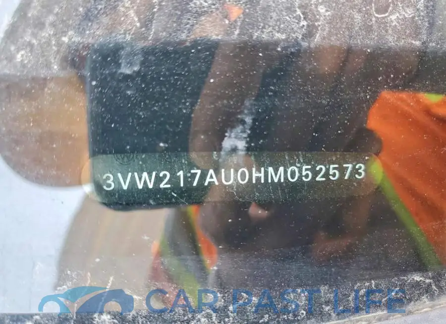 3VW217AU0HM052573# 12
