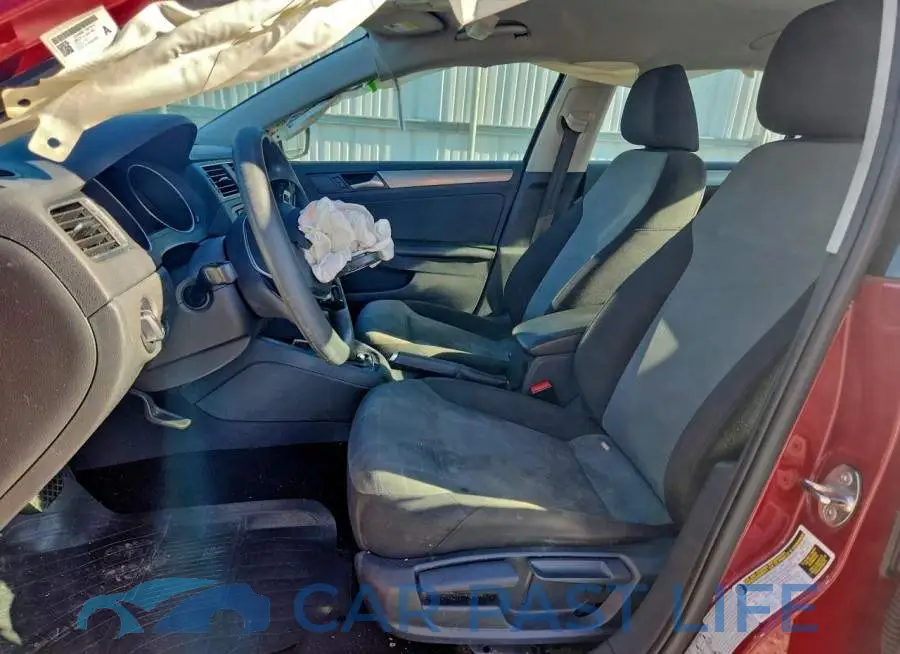3VW2B7AJ7HM323700# 7