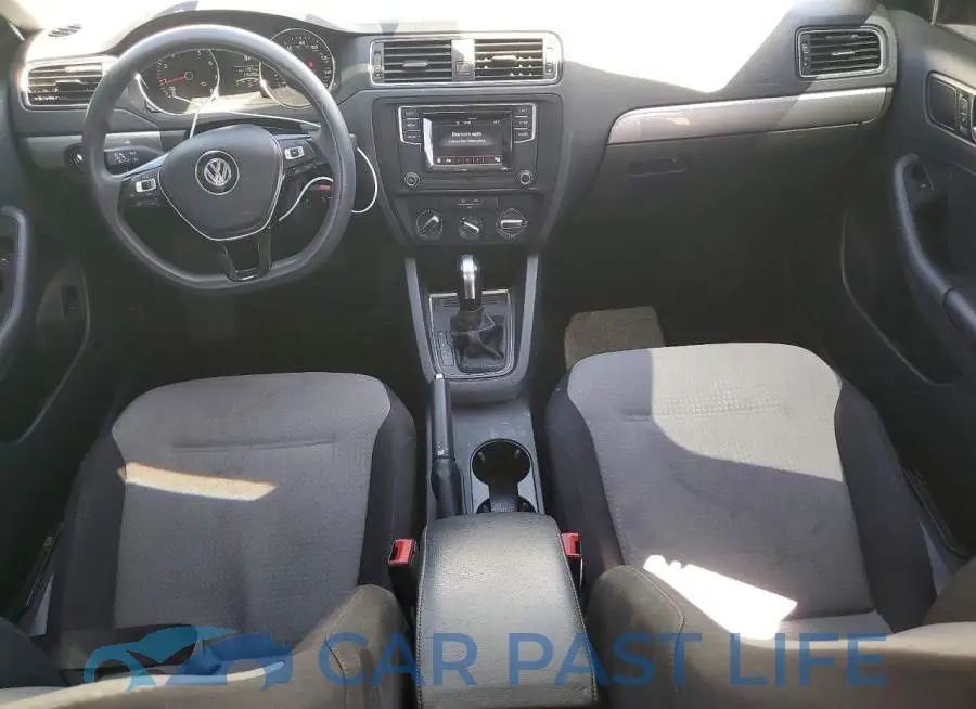 3VW2B7AJ9HM295348# 8