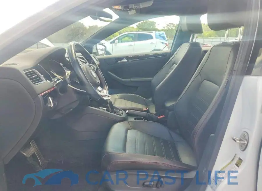 3VW4T7AJ2JM244303# 7