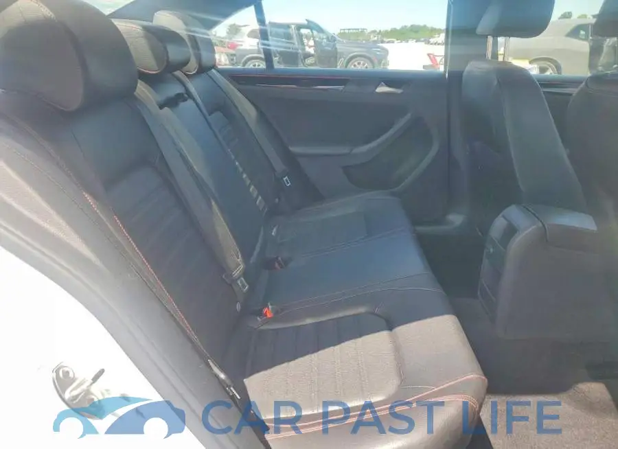 3VW4T7AJ2JM244303# 10