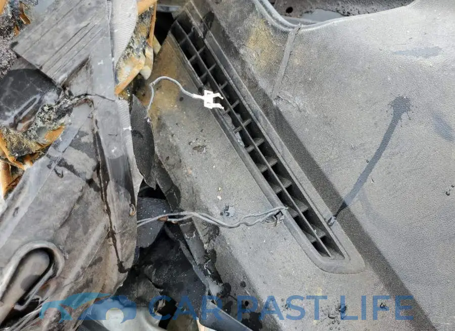 3VW5DAATXJM515575# 12