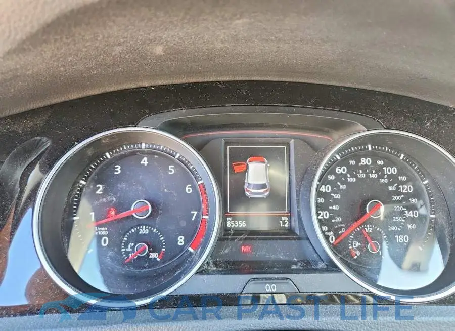3VW5T7AUXLM003848# 9