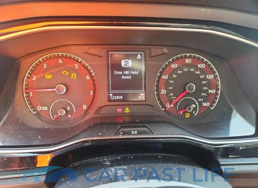 3VWC57BU2KM028158# 9