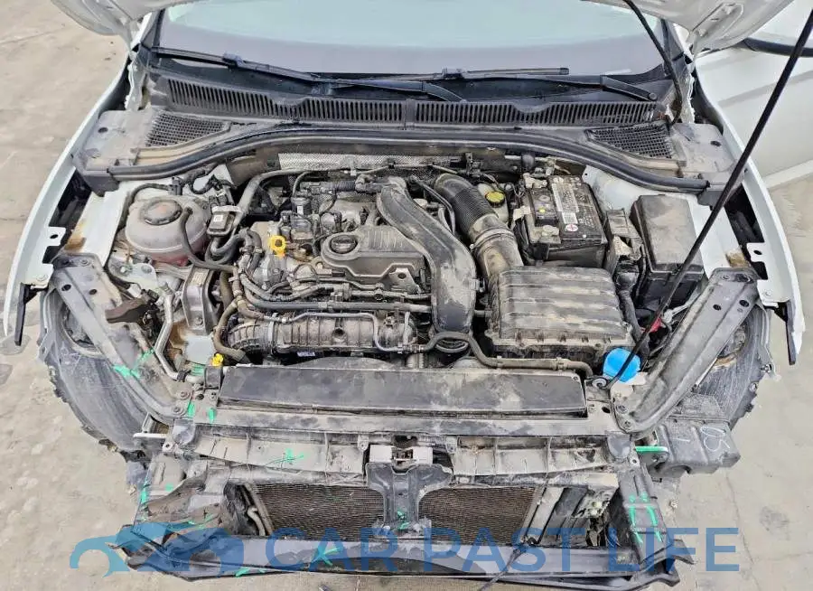 3VWCM7BU9NM033932# 11