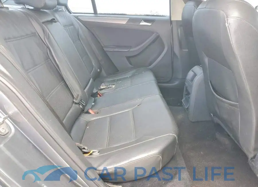 3VWDB7AJXJM206577# 10