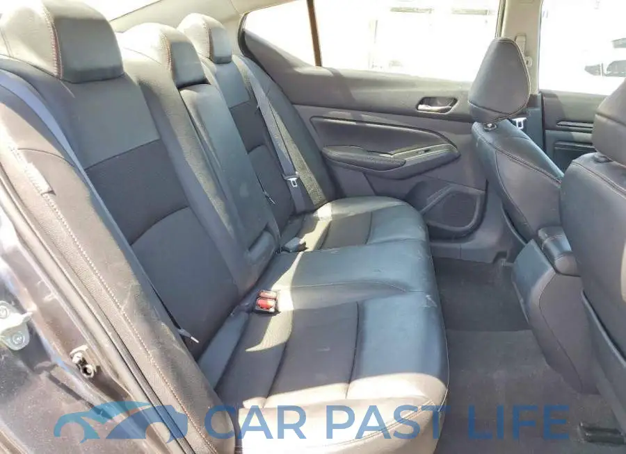 1N4BL4CV4MN420065# 10