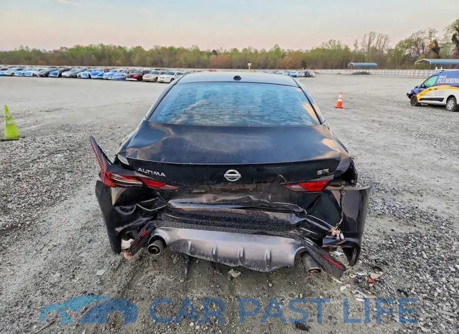 1N4BL4CV5KC186270# 6