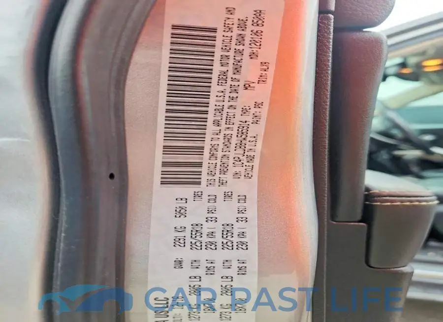 1C4PJLDB8HW585914# 13