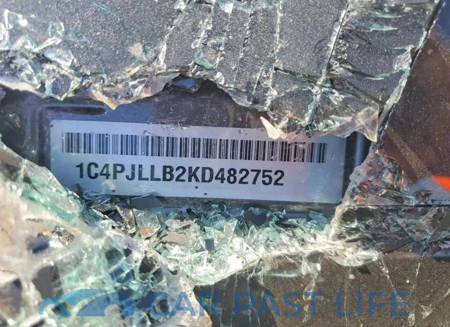 1C4PJLLB2KD482752# 12