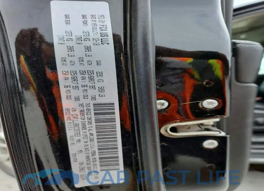 1C4PJLLB8KD357853# 13