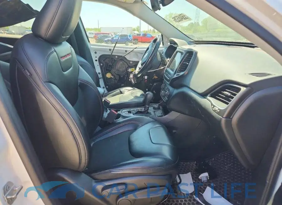 1C4PJMBN8LD540270# 7