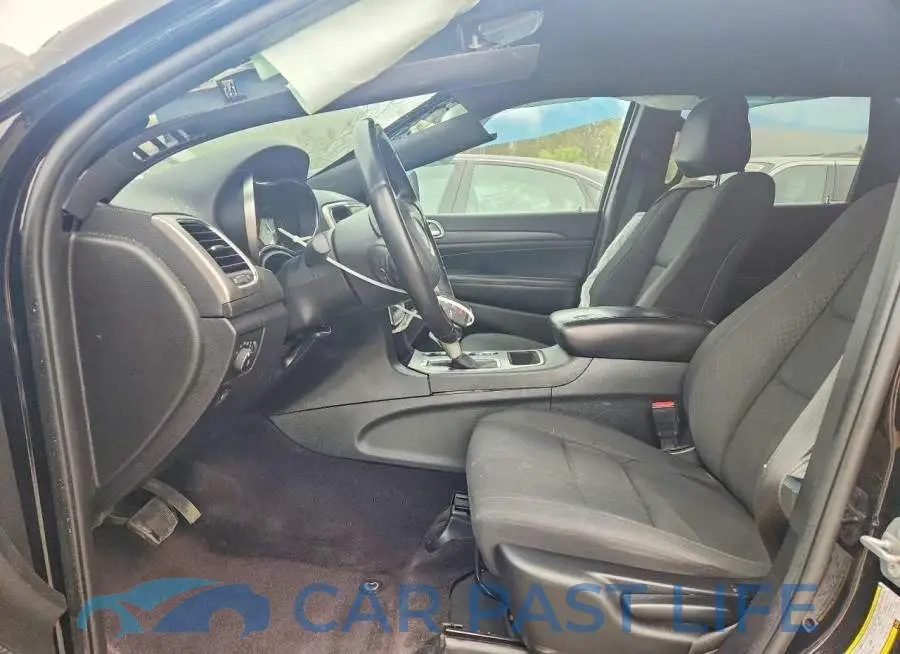 1C4RJEAG3JC402821# 7