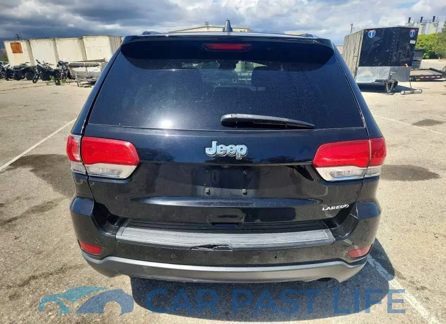1C4RJEAG3JC402821# 6