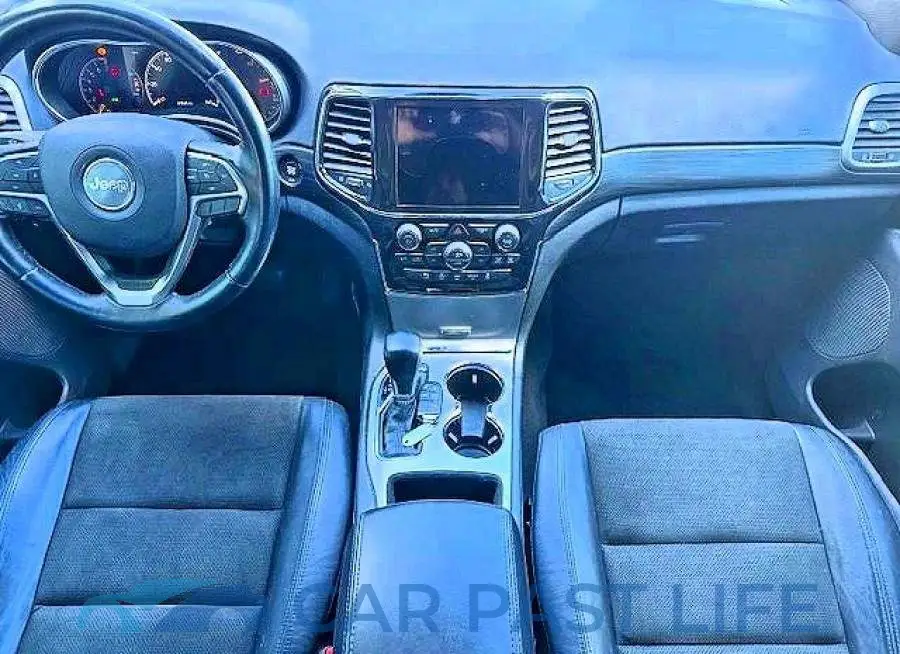 1C4RJEAGXMC657311# 8