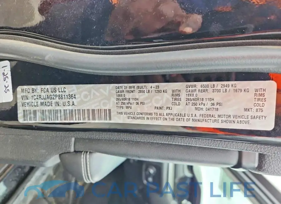 1C4RJJAG2P8811364# 12