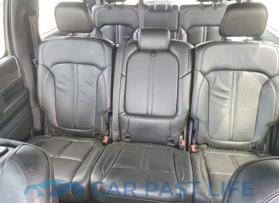 1C4SJVBT7NS183015# 10