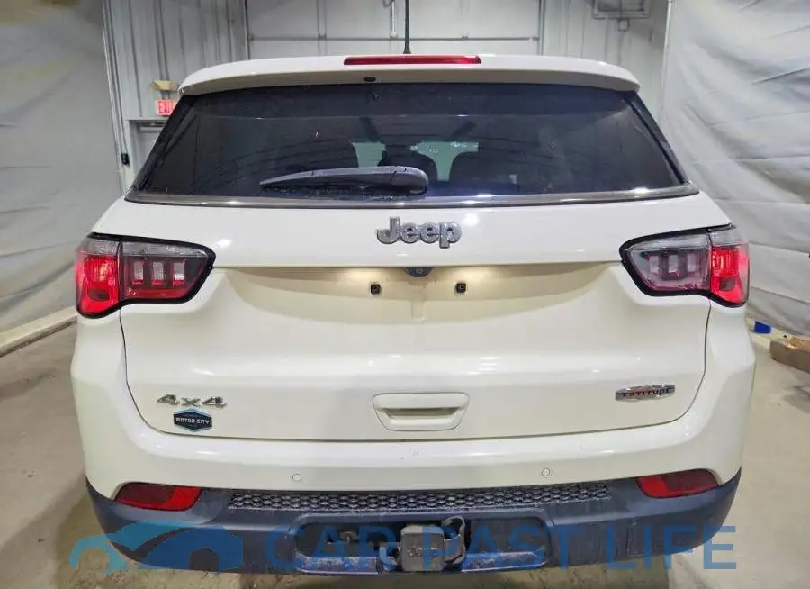 3C4NJDBB3LT121962# 6