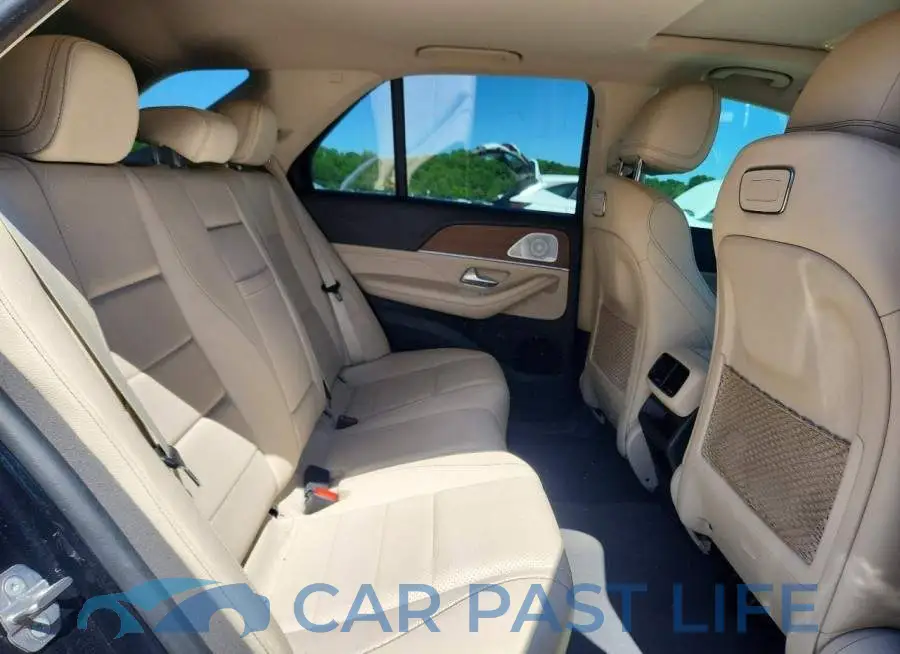 4JGFB4JB2LA102826# 11