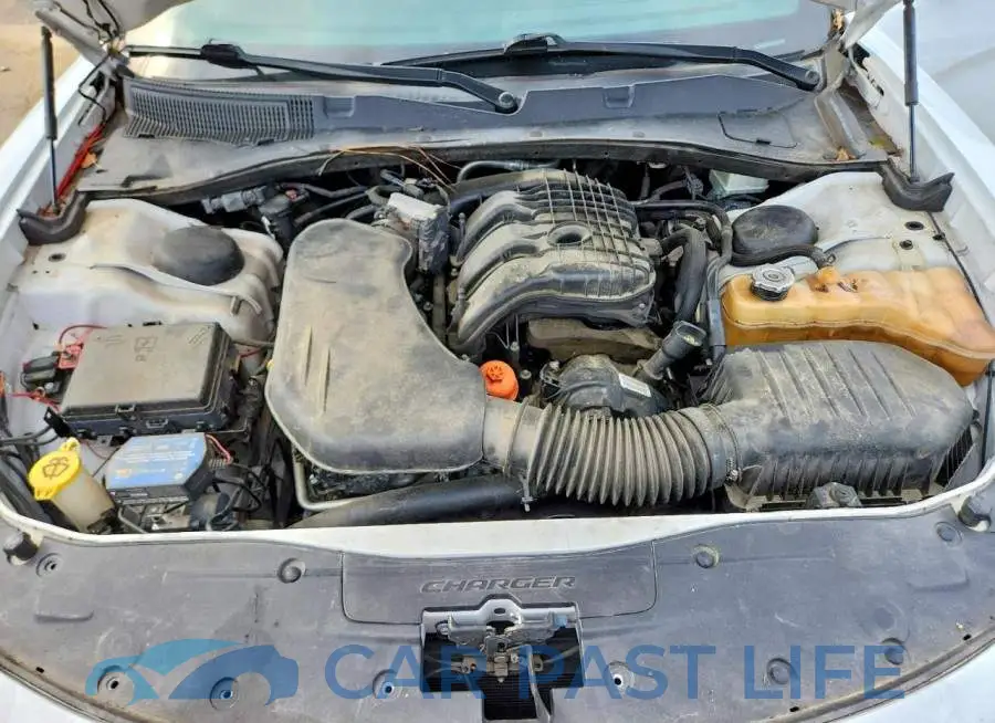 2C3CDXAG4JH215940# 11