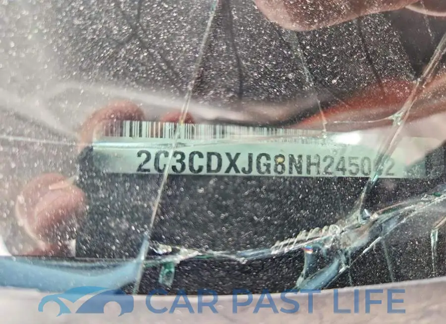 2C3CDXJG8NH245092# 13