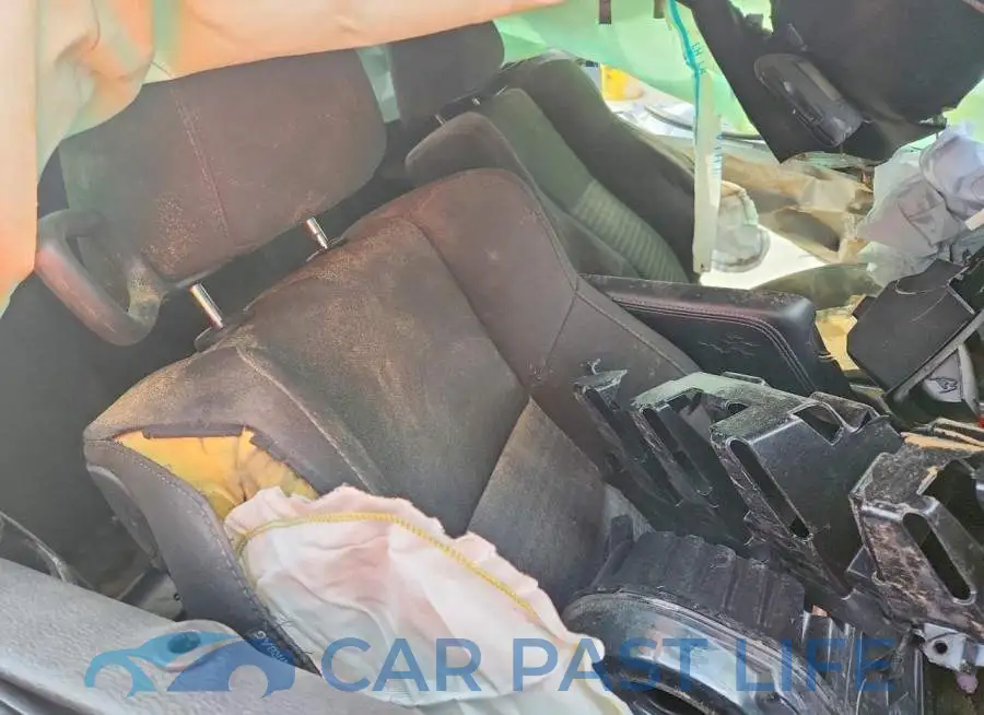 2C3CDZJG4NH156552# 10