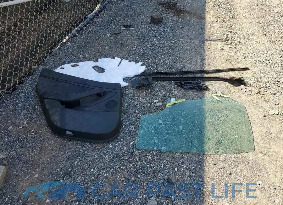 5YJ3E1EA8PF510212# 12