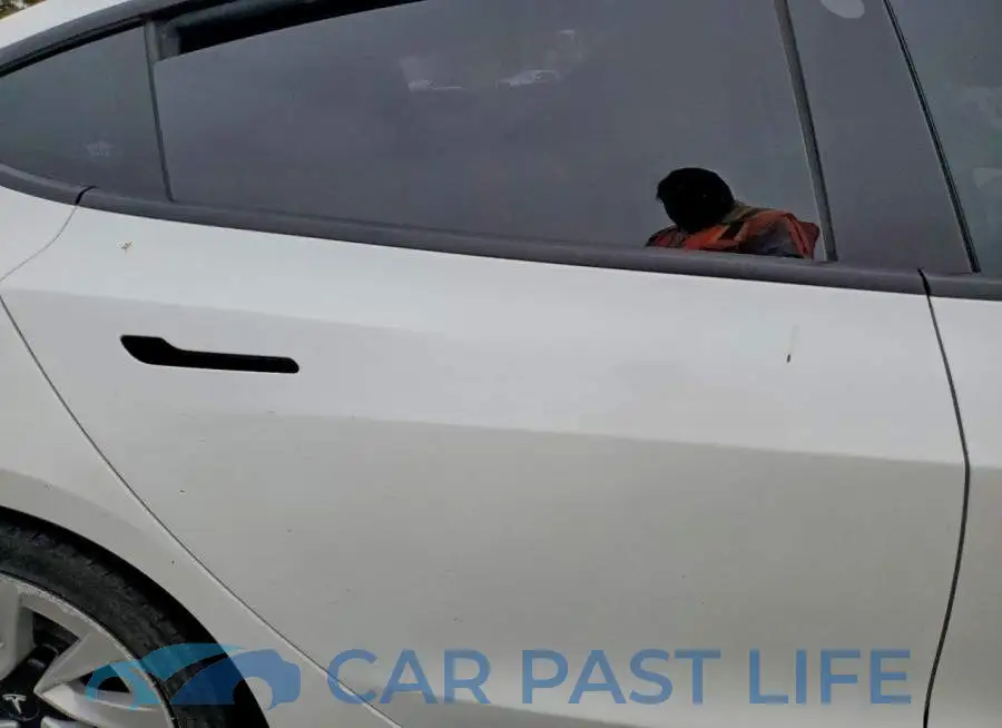 5YJ3E1EAXNF302703# 10