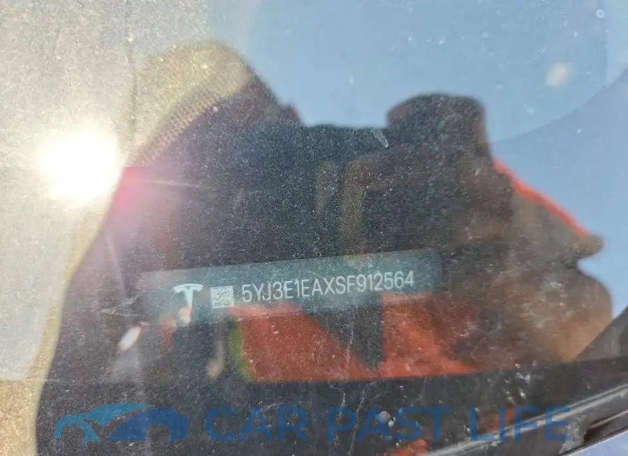 5YJ3E1EAXSF912564# 13