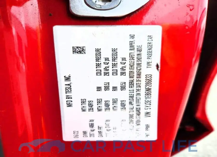 5YJ3E1EB6NF286833# 12