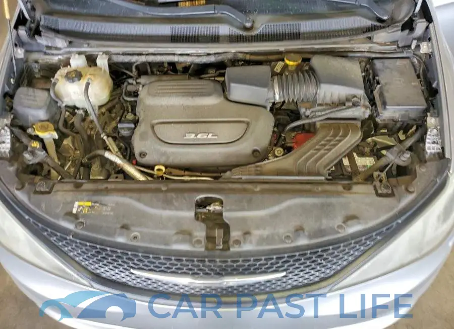 2C4RC1AGXJR125384# 12