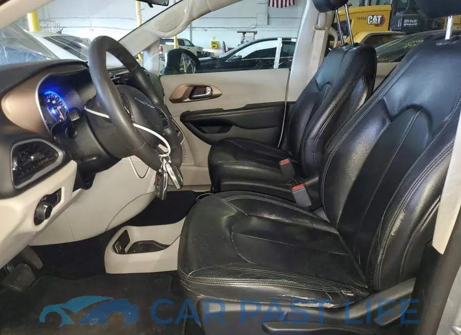 2C4RC1AGXJR125384# 7