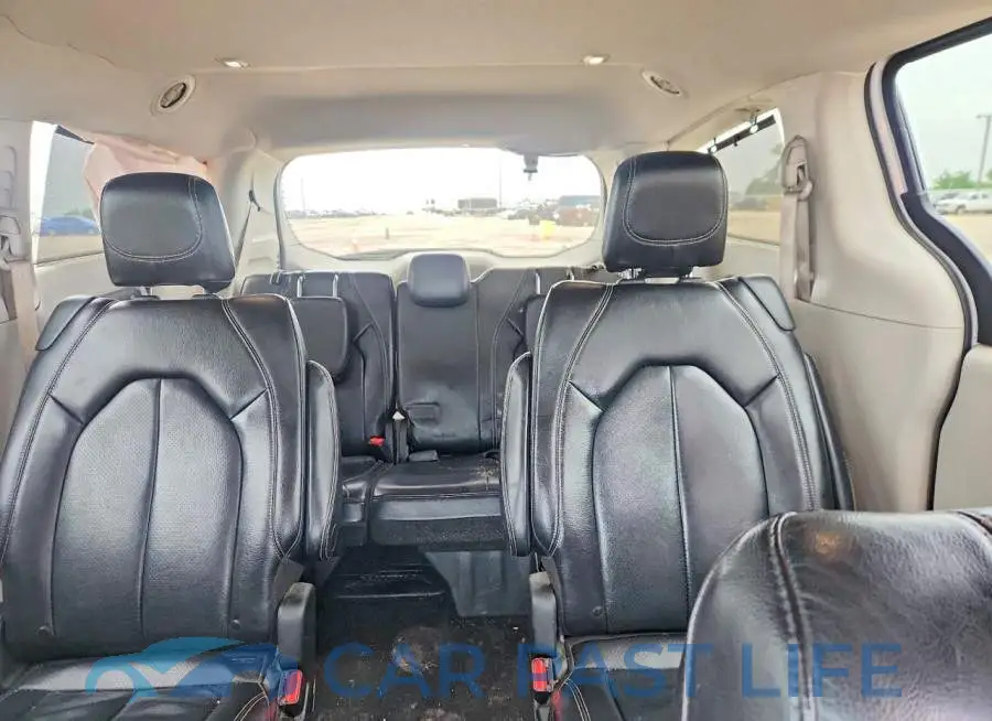 2C4RC1BG9NR144822# 10