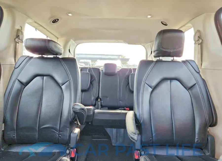 2C4RC1BG9NR162608# 10