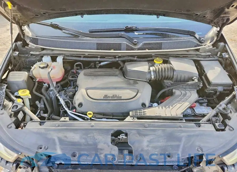 2C4RC1BG9NR162608# 12