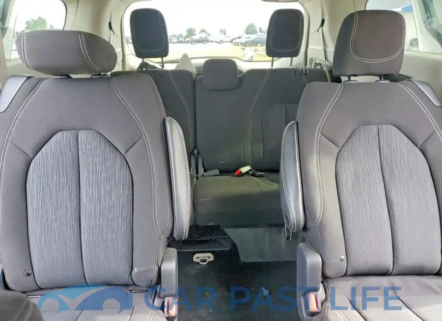 2C4RC1CG8MR580140# 10