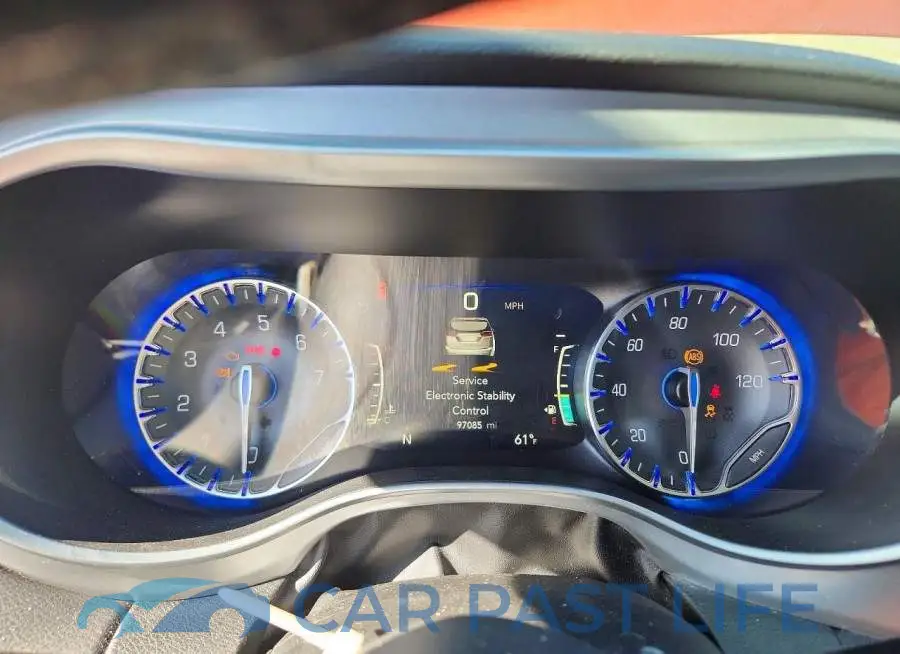 2C4RC1EG9JR289106# 9