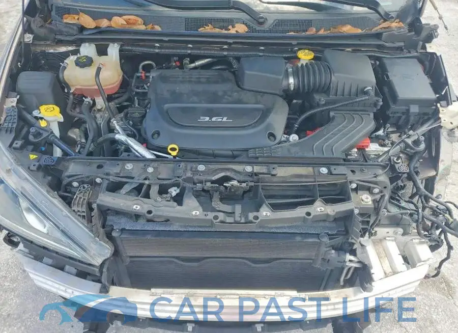 2C4RC1GG6JR175027# 12