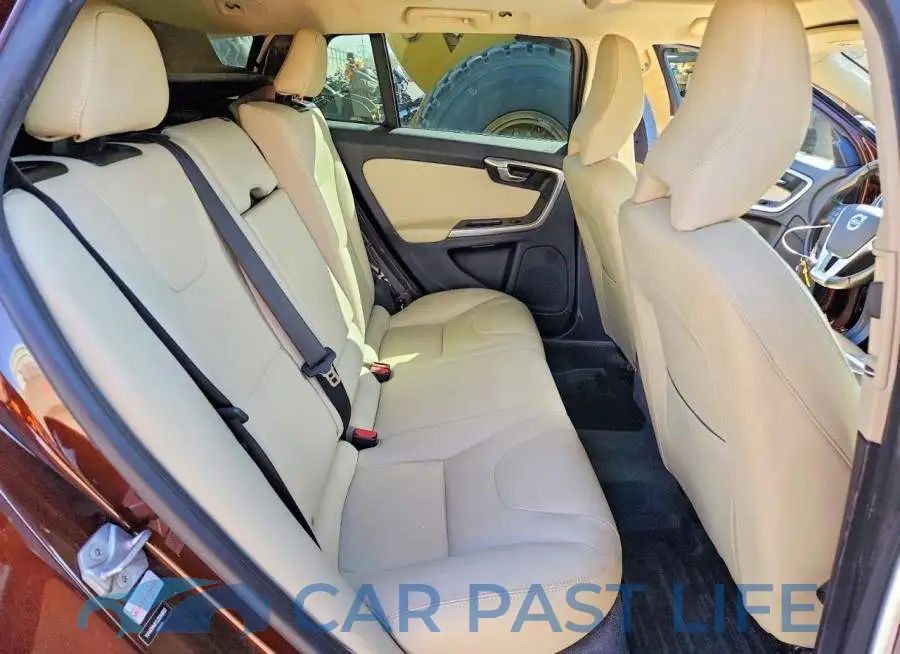 YV440MWK1J2049003# 11