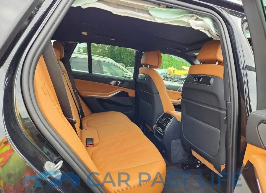 5UX23EU06T9345037# 11
