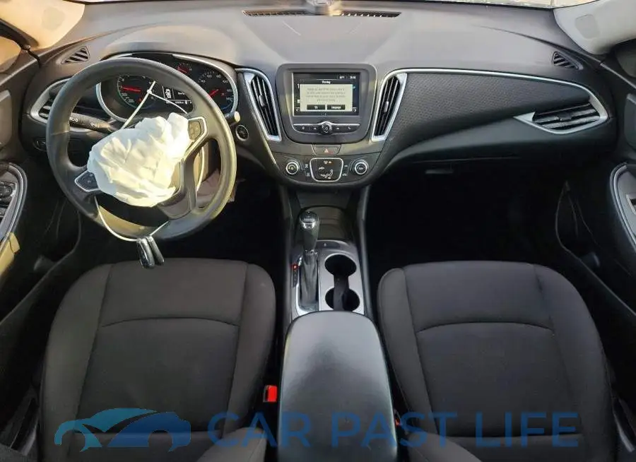 1G1ZB5ST3JF148897# 8