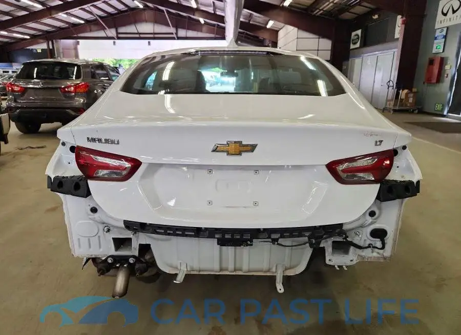 1G1ZD5ST1NF112559# 6