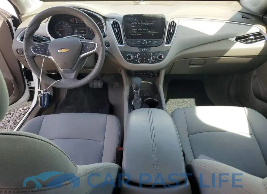1G1ZD5ST3PF111951# 8