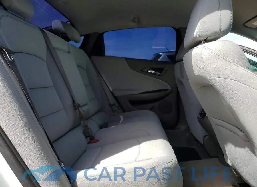 1G1ZD5ST3PF111951# 10