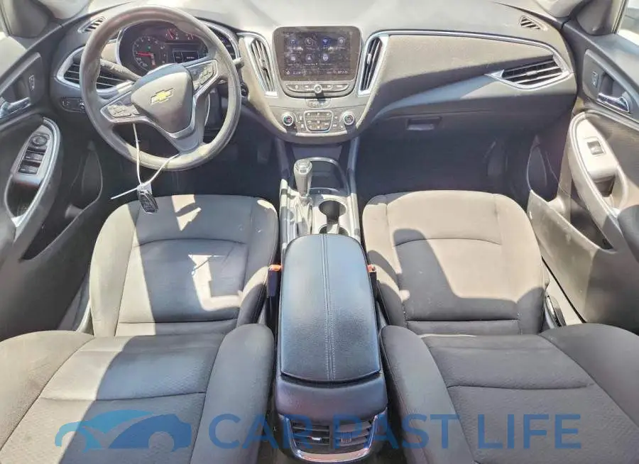 1G1ZD5ST4LF104307# 8