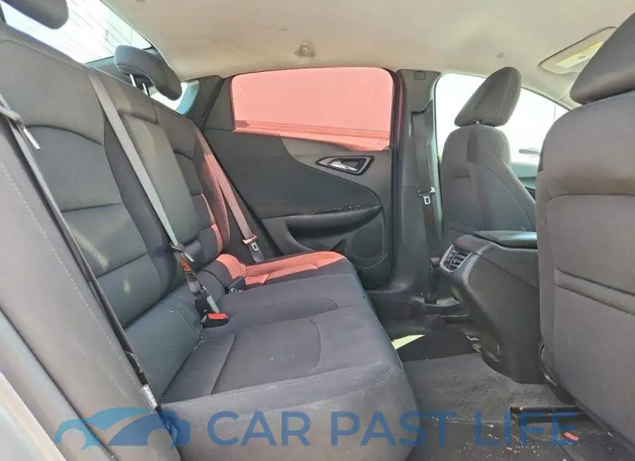 1G1ZD5ST4LF104307# 10