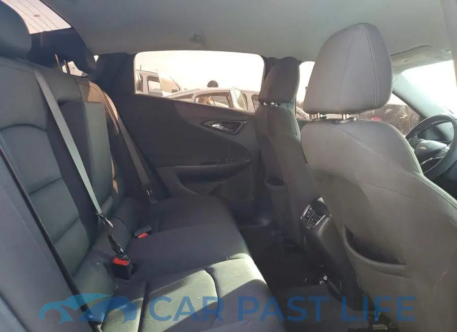 1G1ZD5ST6LF069186# 10