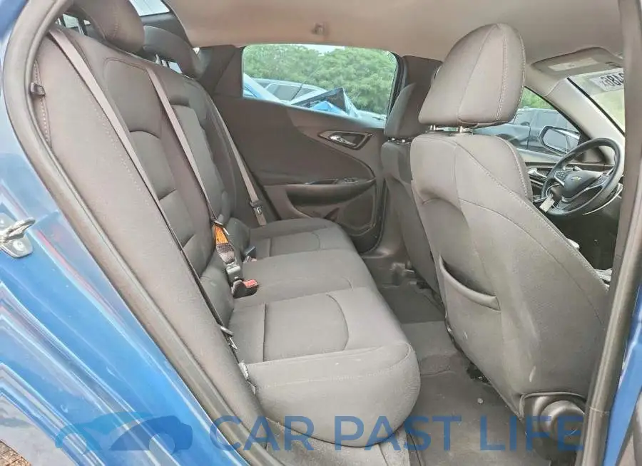 1G1ZD5ST6RF211710# 10